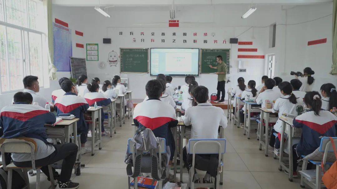星光定不负每个赶路人 | 勐腊高三学子加油!_高考_心理_考场