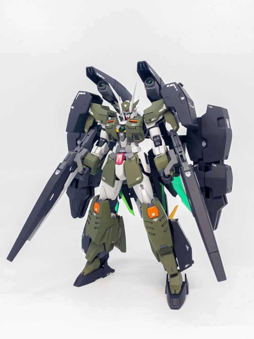 核心高达星座改造之金牛座装甲