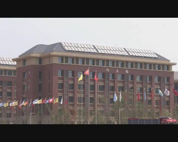 巢湖二中湖光新校区正式交付使用