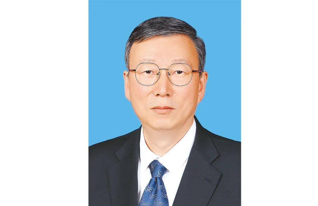 中共甘肃省第十四届委员会书记副书记常委简历