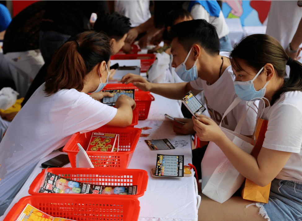 2亿元派奖主题地推活动