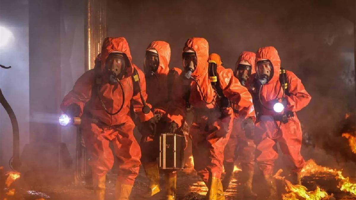 出警25人,牺牲25人,一支无人活着归来的消防队_爆炸_苏循程_烈火