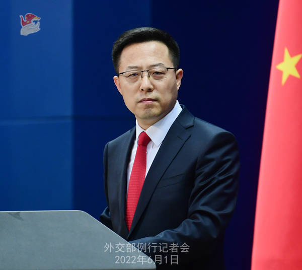 王毅出访太平洋岛国期间中方随行官员阻止记者拍摄外交部回应