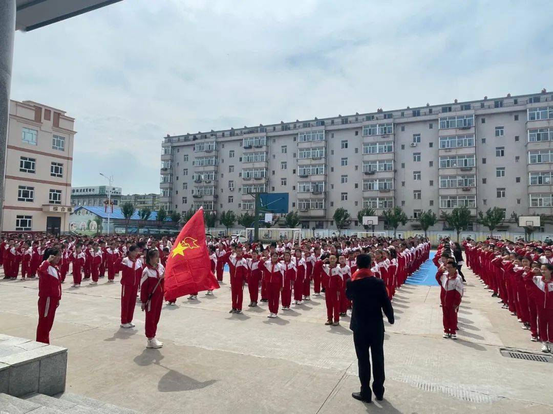 绥滨县第五中学绥滨县第八中学绥滨县第九中学团绥滨县委员会有态度