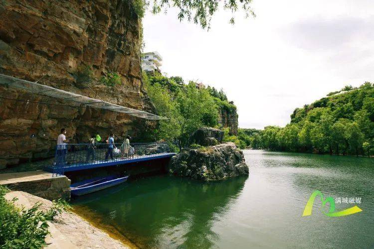 满城周边免费旅游景点图片