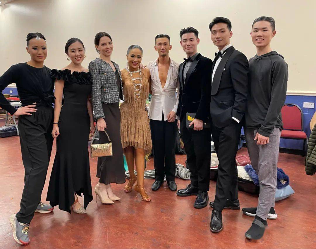 2022黑池赛报道中国力量完美收官李思诚liisend闯入职业摩登决赛