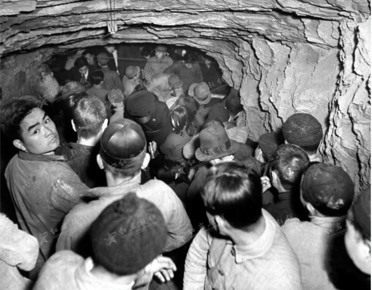 3处防空大隧道内先后涌入近1万人导致十八梯,石灰市,演武厅对重庆市区