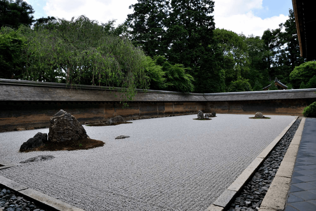 日本龙安寺石庭图片