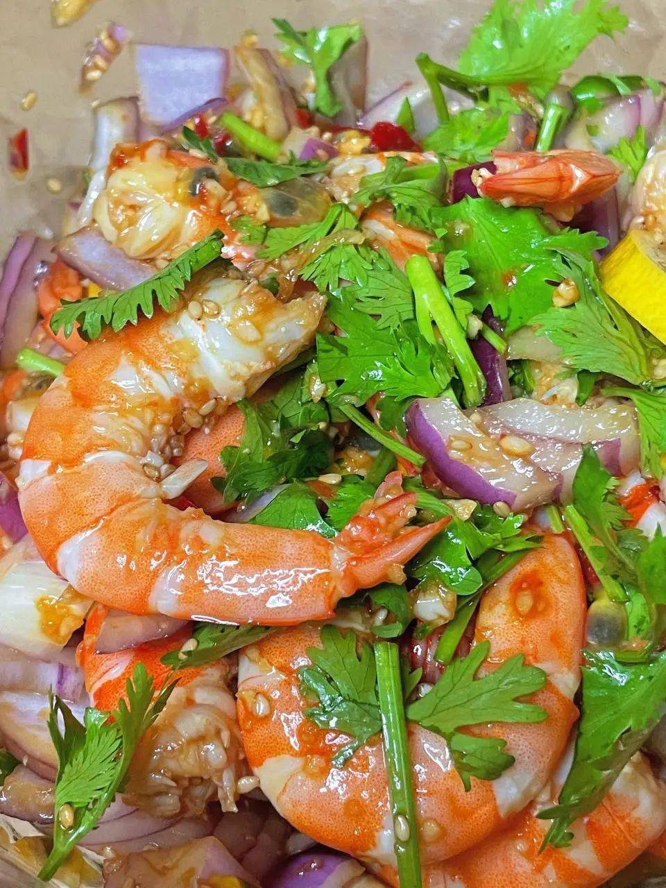 泰式酸辣虾:品相和口感都是一绝,直接通透到天灵盖!_夏天_洋葱_味道