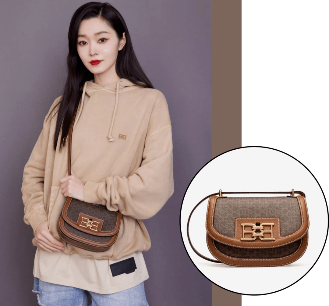 如果是本身不太喜欢老花图案的姐妹推荐康康这款eleanor的小号单肩包