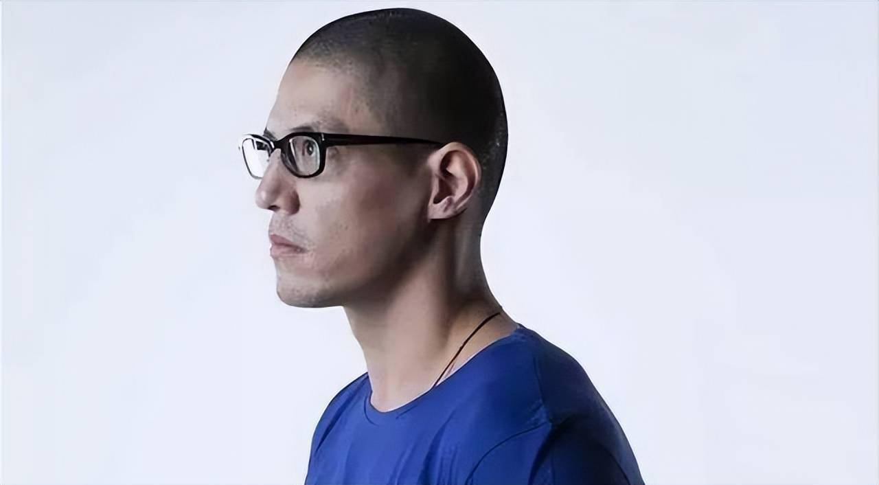 蒋家第四代蒋友柏回忆12岁前享贵族待遇历史课就是蒋家家史