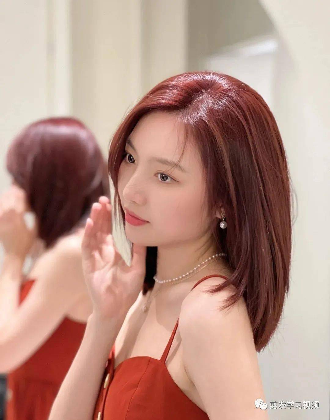 "御姐风锁骨发."_发型_中国_形象