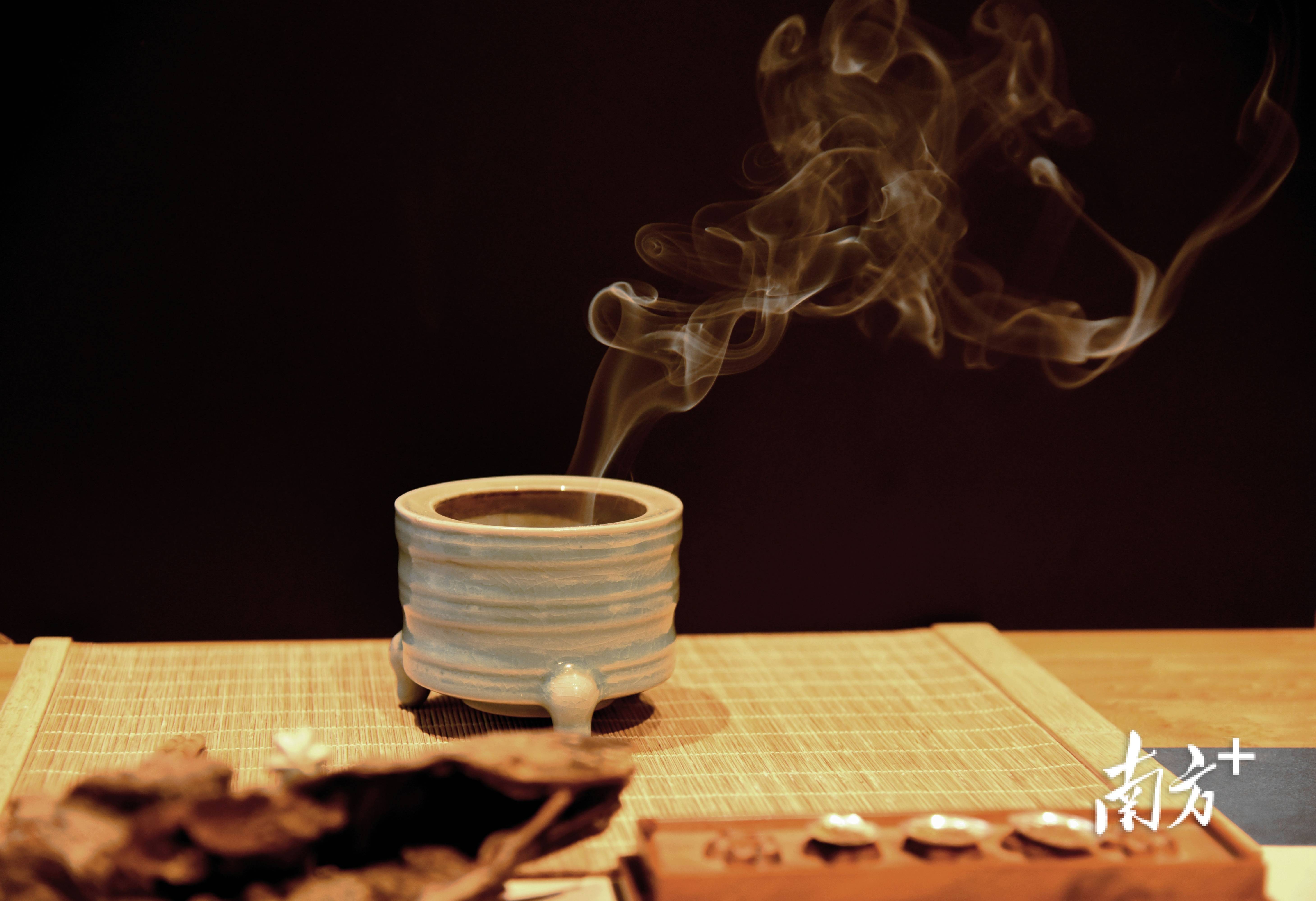 香席雅集论古今 一缕轻烟话文化 | 电白香 飘天下⑥_梁日荣_沉香_中国