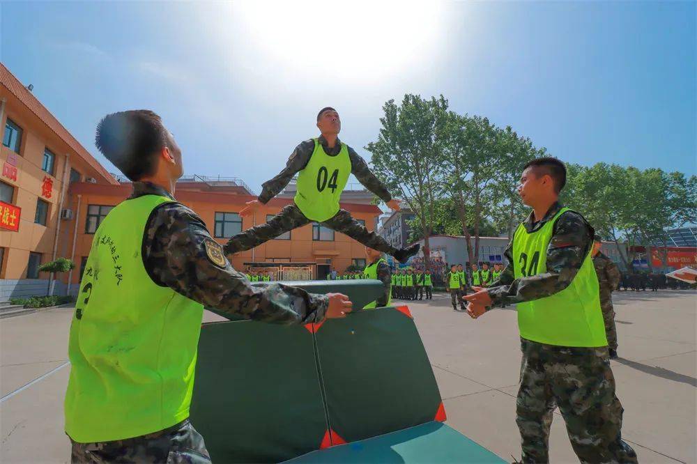 管遥伟 姚亮亮 张凯)来源:国防时报编辑:袁邑 琳澘 十二排版:赵祝雍