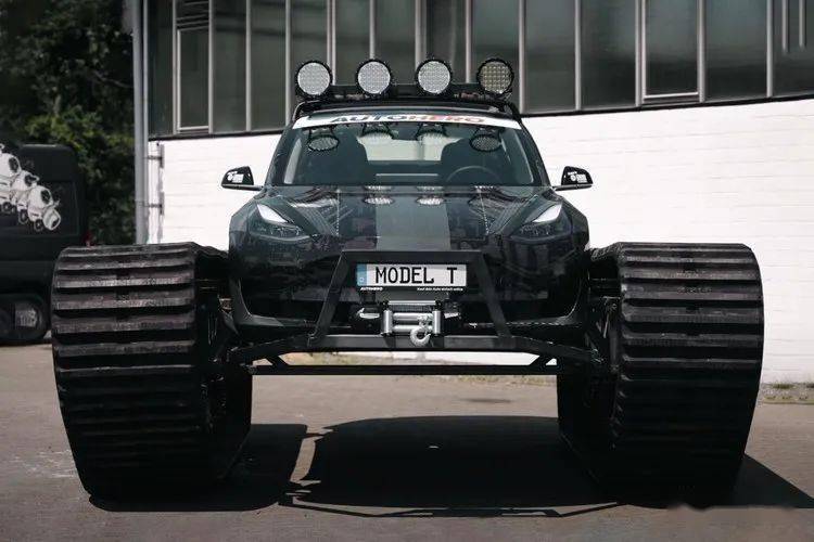 最强特斯拉国外网民打造终极越野版坦克化改装teslamodel3车款