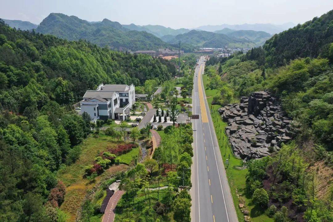 看浙路好风光丨快来为您心中浙江农村公路颜值天花板投票_巡展_衢州