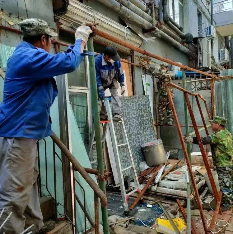 拆除违章建筑 整治小区环境 _居民_社区_文化