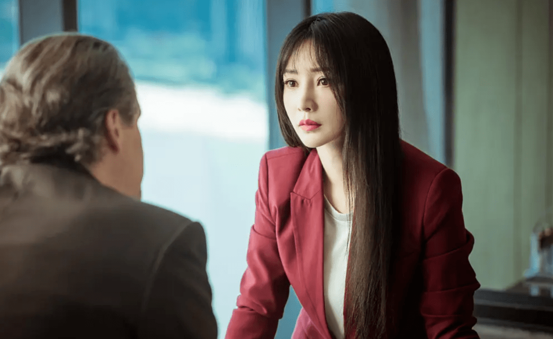 被网暴孤立,如今她终于翻盘了_柳岩_工作_角色