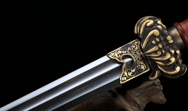 盘点古代兵器铸造师，为铸宝剑，不惜血肉之躯！_欧冶子_干将_熔炉