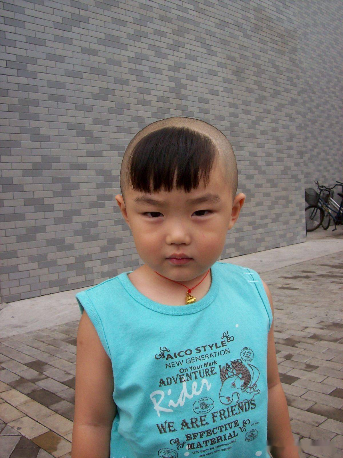 小男孩发型 超短图片