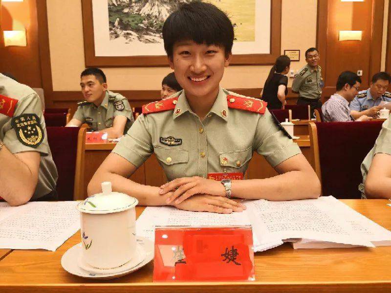 不负青春韶华彰显青年风采滕州籍好青年崔婕在全军主题团日上讲述青春