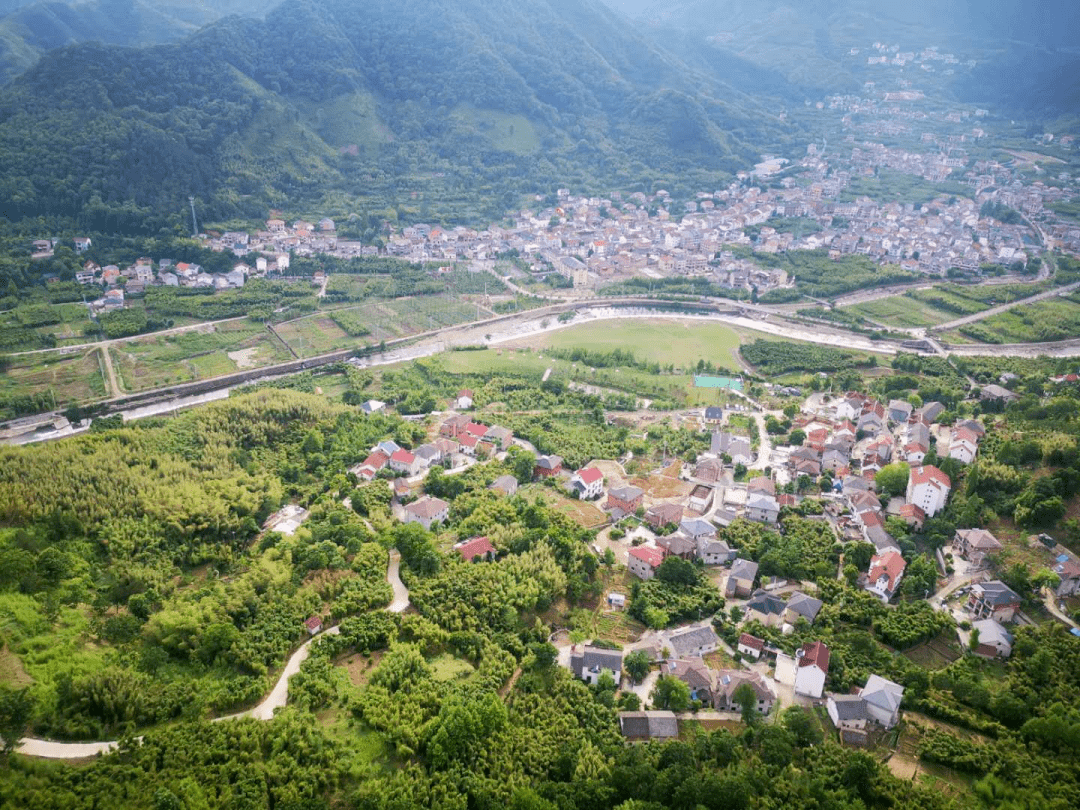 一都村历史悠久,生态优美,是告岭区域唯一的商贸集散地,更是天目山镇