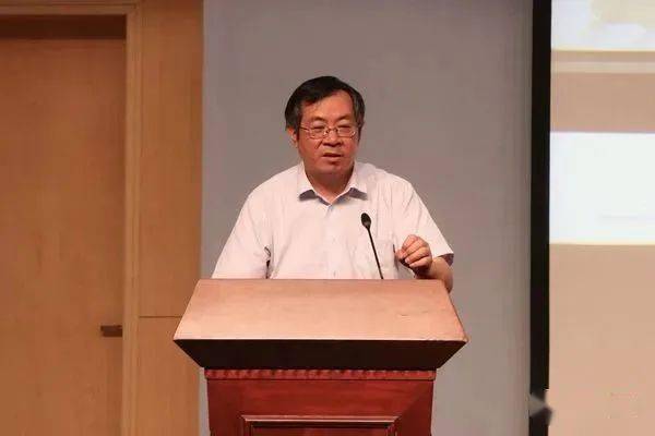 百个奋斗故事96丨教师能源与动力工程学院张小兵韧劲非常的天堂馆长