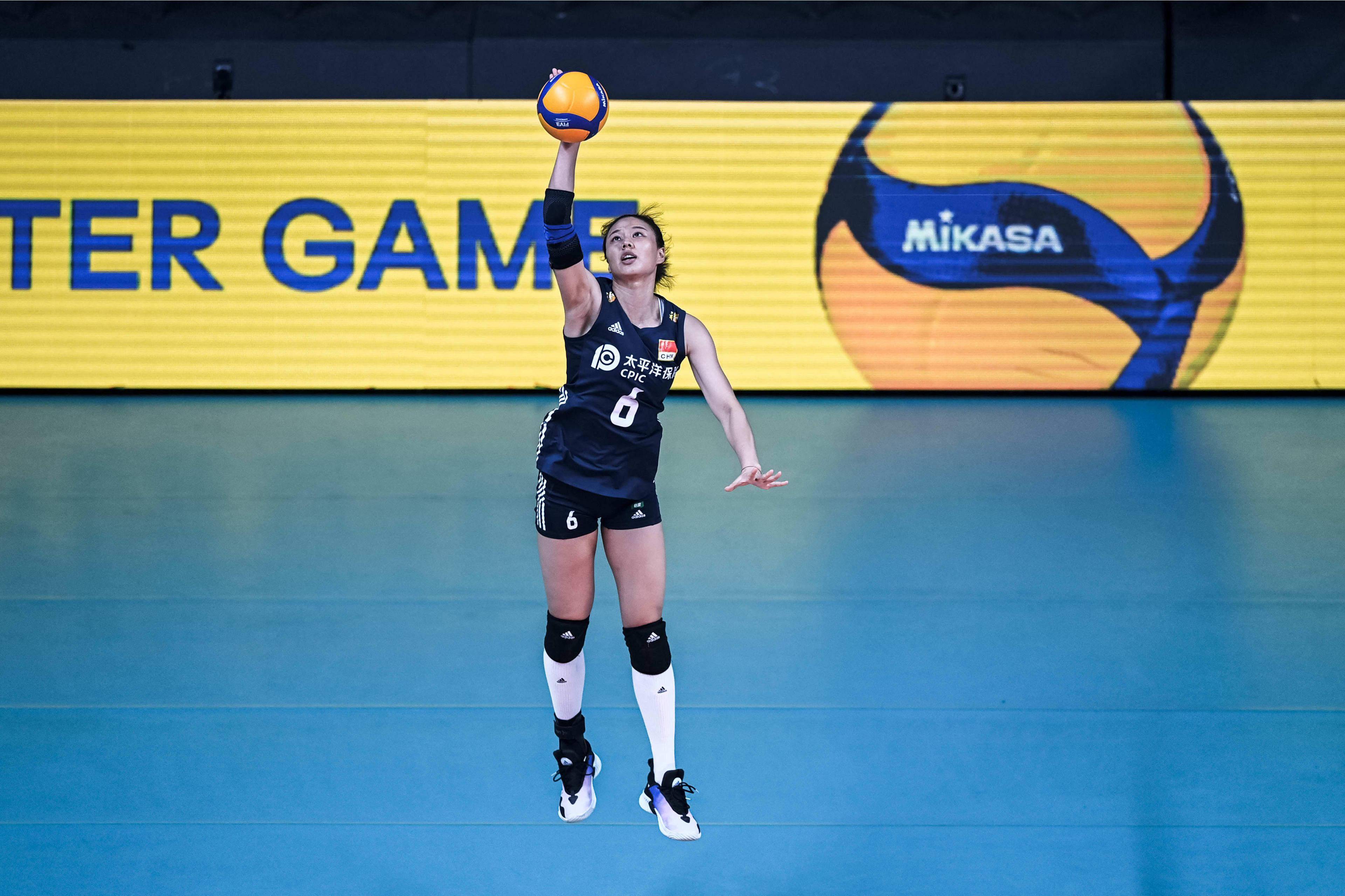 30中国女排横扫比利时龚翔宇巨星级表现袁心玥依然低迷