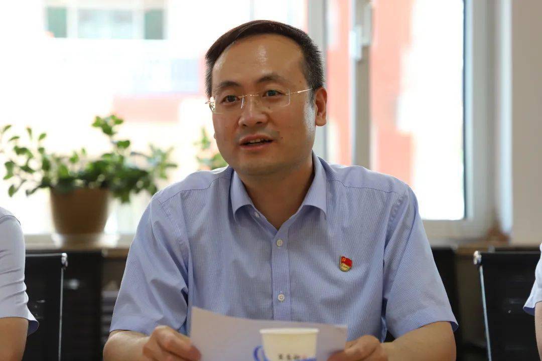武乡好事情| 山西联通"一对一"公益助学走进武乡中学