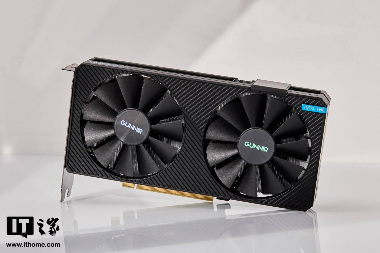 it之家开箱蓝戟英特尔锐炫a380显卡图赏