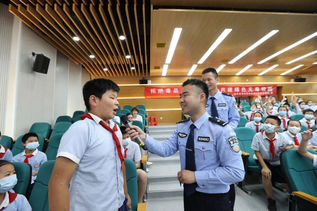 洪山一小书城路分校禁毒宣传进校园护航成长不毒行