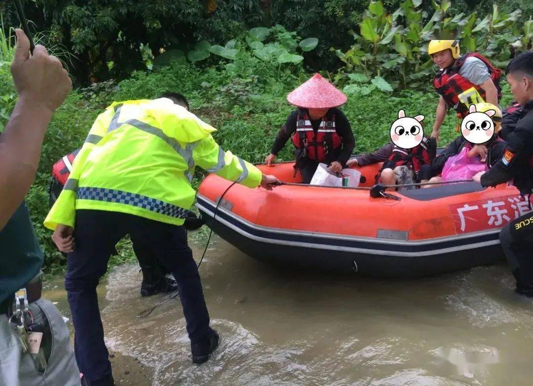 在英德遇上突發暴雨天氣怎麼辦除了自我保護還可以求助