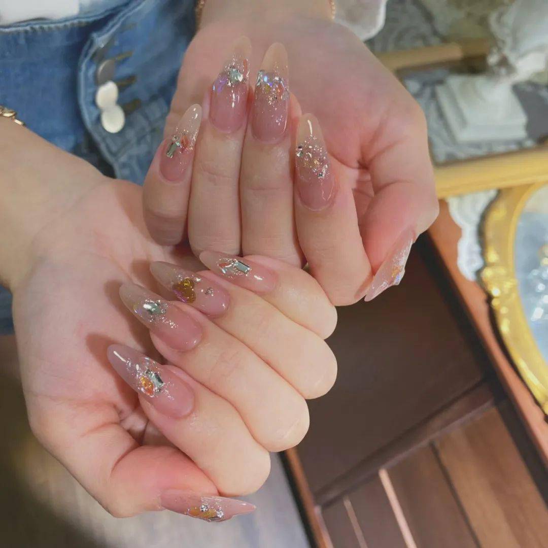 椭圆甲最适合做的美甲款式来了