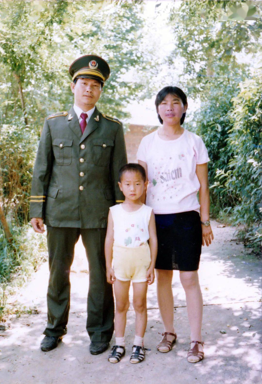 致敬父亲节 | 长大后我就成了你_警服_易佳松_杨航