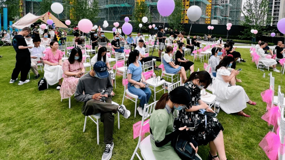 619名企名校名院交友联谊会完美ending～_生活_伟星_草坪