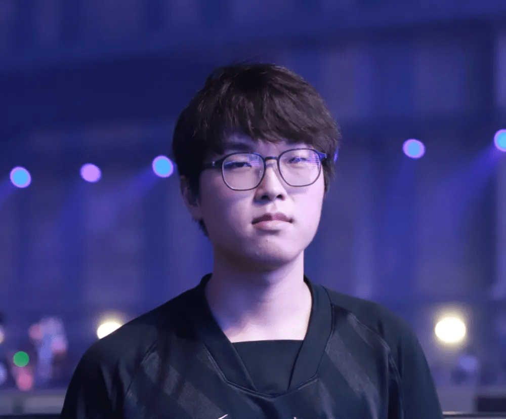 纳尔把乌鸦拍进人群,直接一波溃败_阿宾_betty_doggo