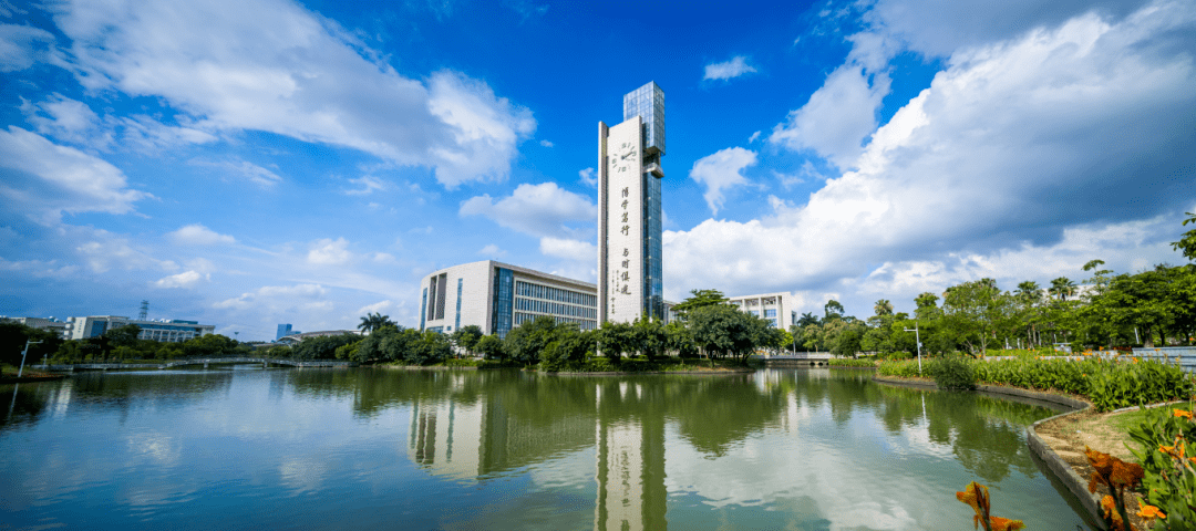 通讯员供图今年,广州大学继续出台适用于2022级优秀学子的免试转专业