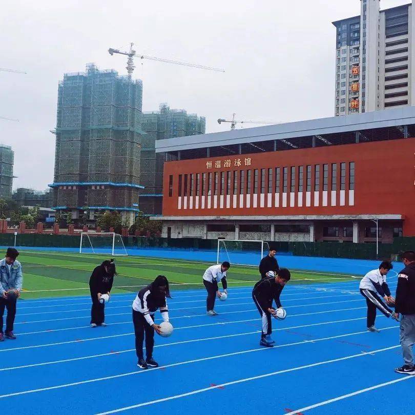 南康中学北校区全面推进体教融合