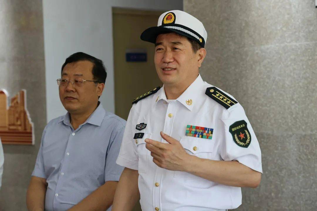 刘伟指出,商丘是兵源大市,开展此次"三代从军·情系国防"最美家庭系列