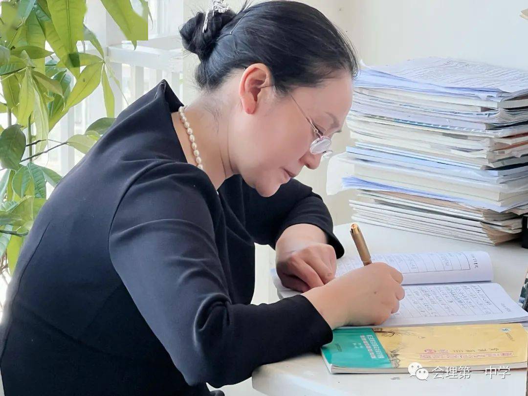 在2022年会理市首届"会理榜样"评选中获得殊荣_胡延芝_会理县_同志