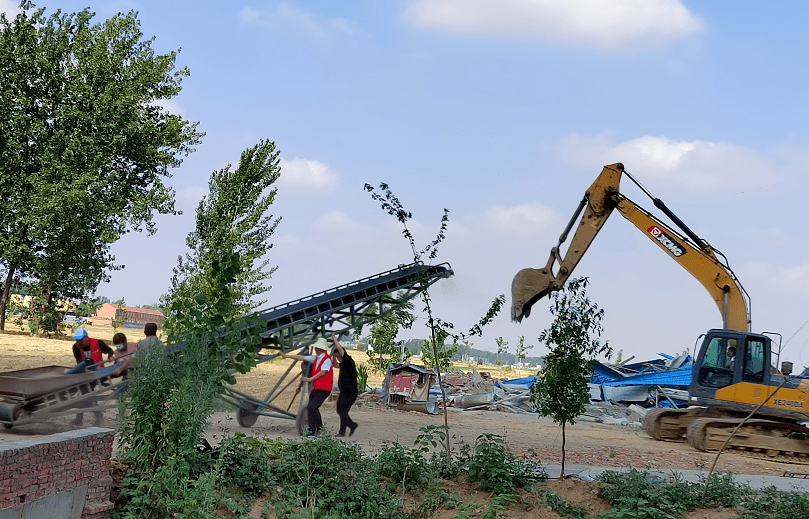 沈丘老城镇三拆在行动该拆的拆该扒的扒