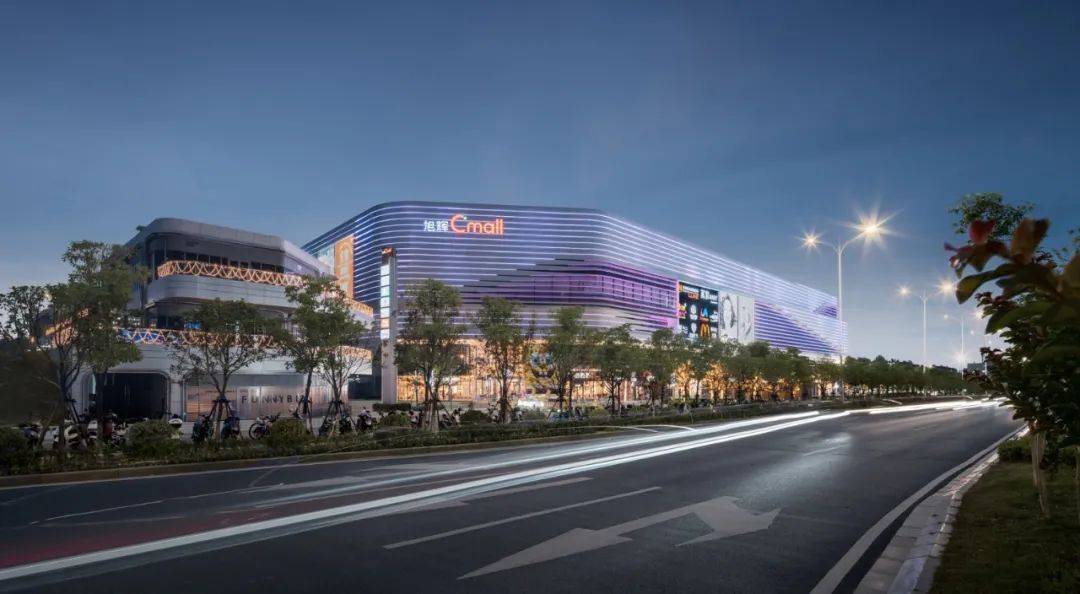 南昌旭辉cmall公园里的潮流生活实验场