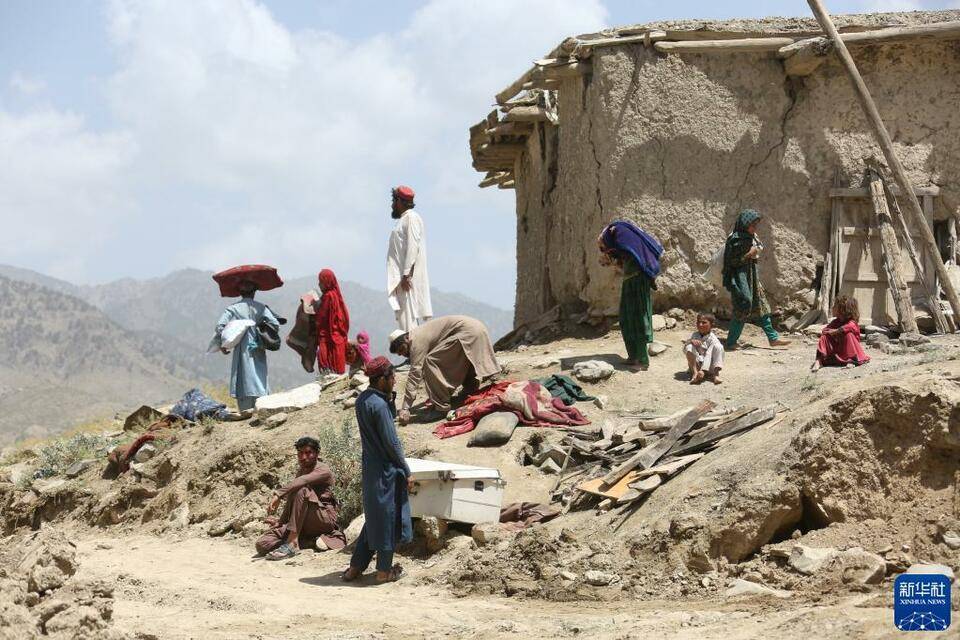 阿富汗：地震过后