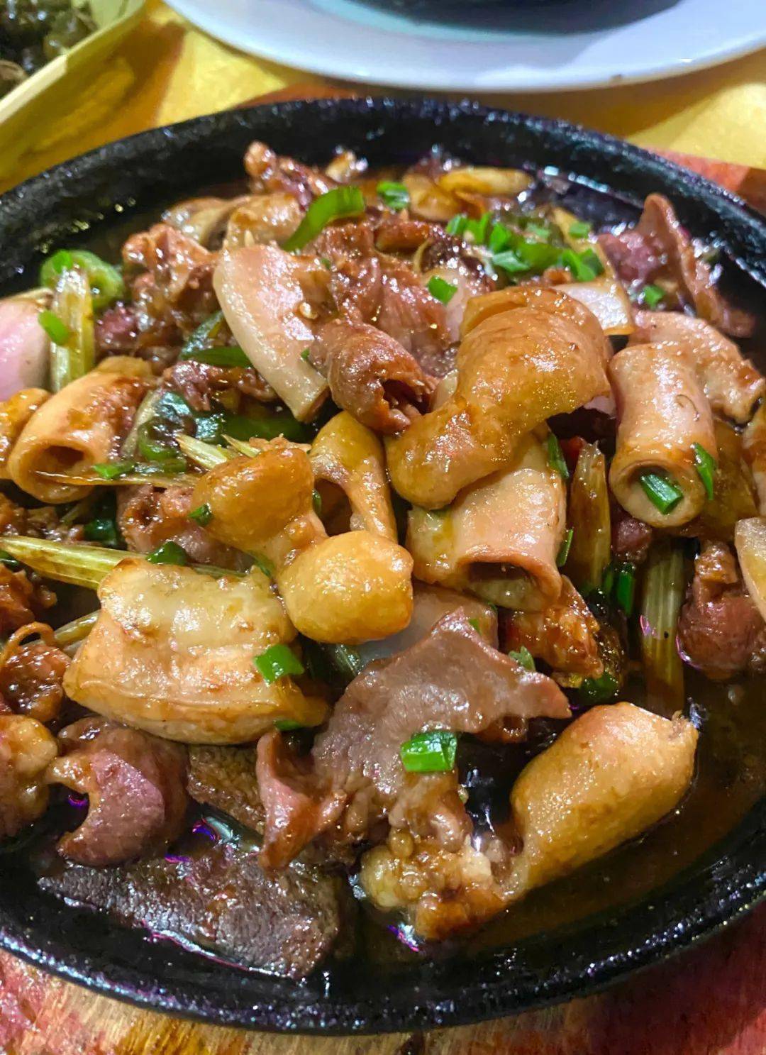 凌晨12点出动,就为了一碗猪杂粥!_美味_螺丝_铁板