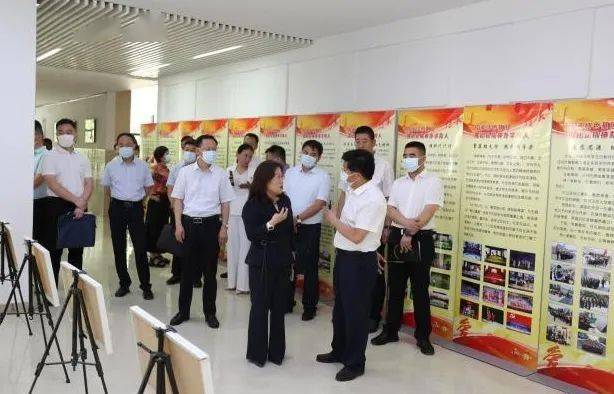 6月24日,延安市委常委,宝塔区委书记王明智带领相关部门负责人调研