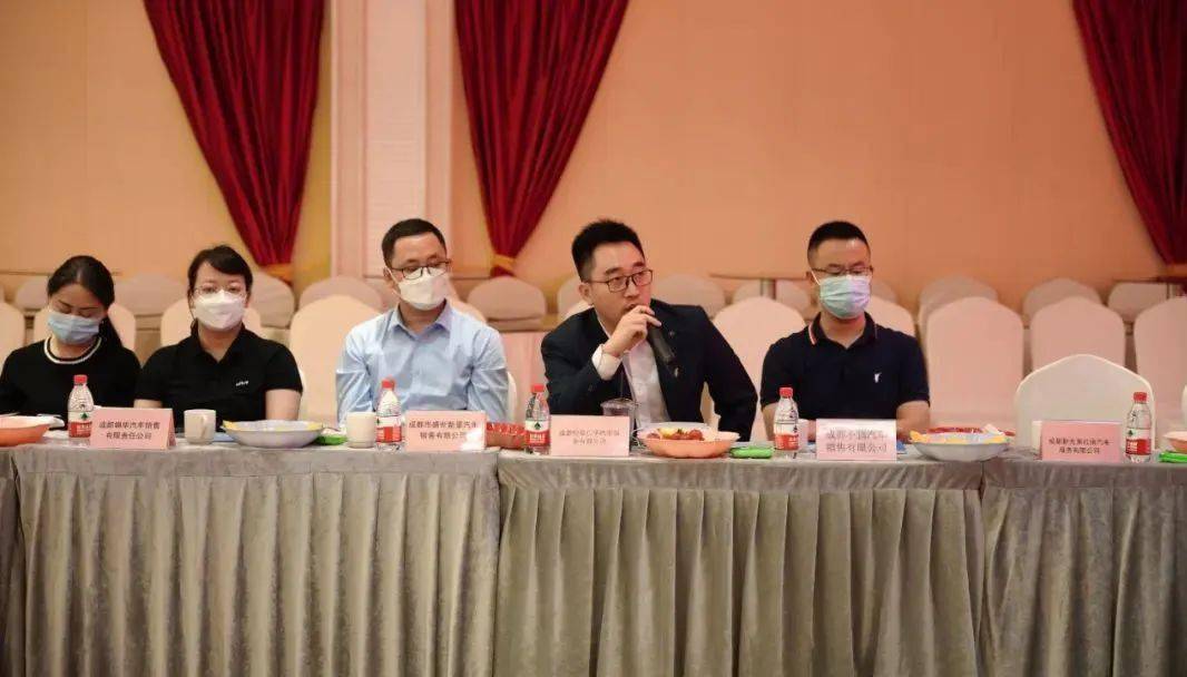 勠力同心促发展这场社企恳谈会零距离为企业纾困解难