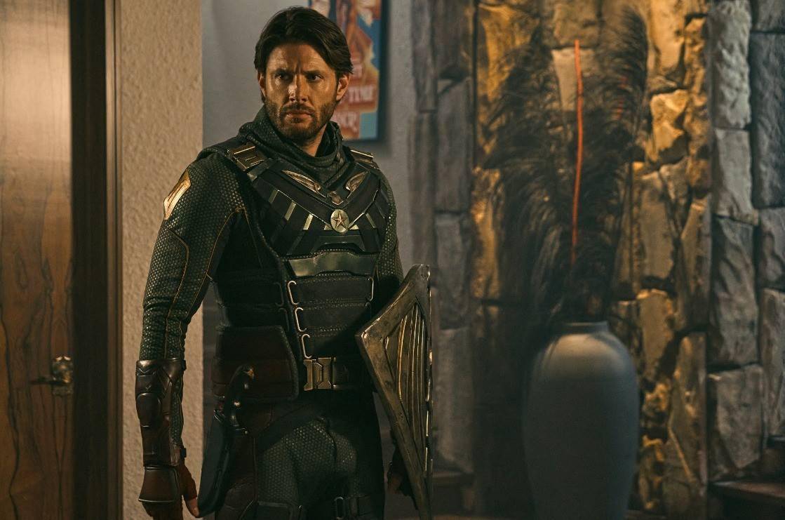 黑袍纠察队第三季剧照和幕后照祖宝笑容灿烂