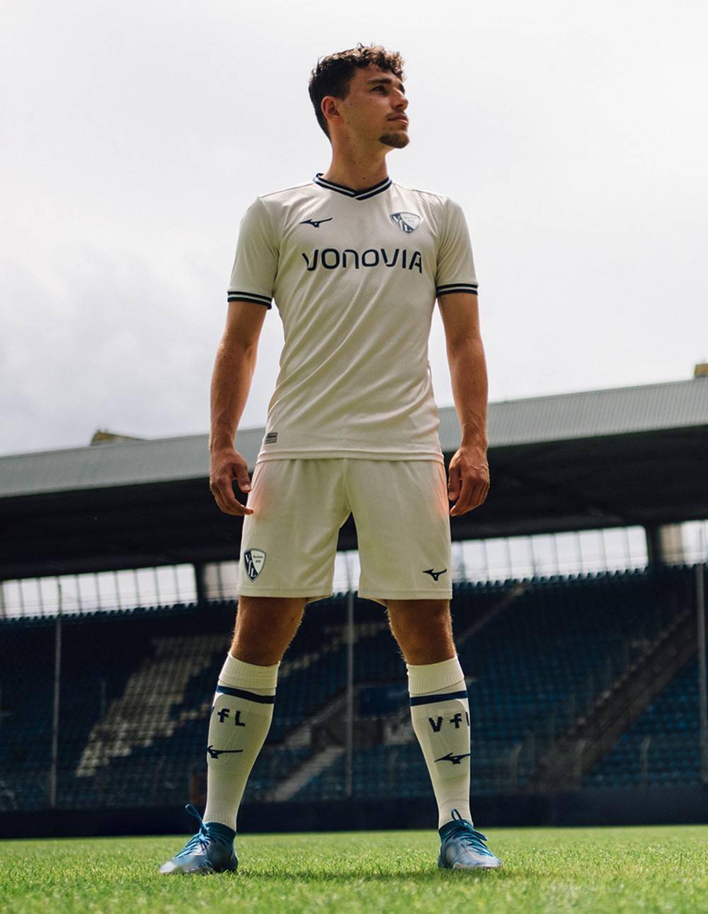 美津浓发布波鸿202223赛季第二客场球衣