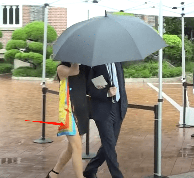 韩国第二财阀长女结婚,三星最小继承人到场,穿万元短裙引热议_李元洙