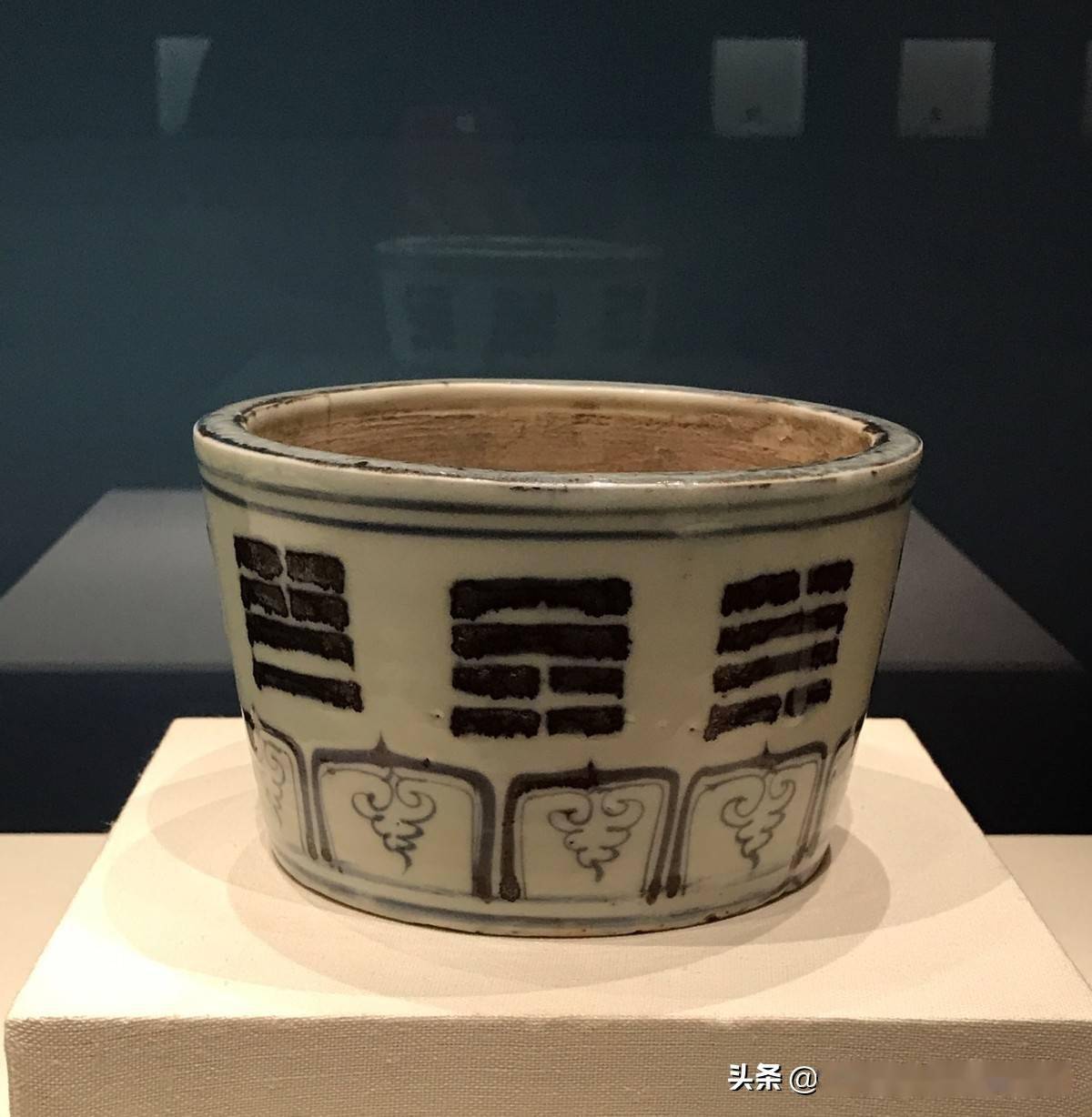 国博元代陶瓷展:元青花_故宫博物院_瓷器_唐代